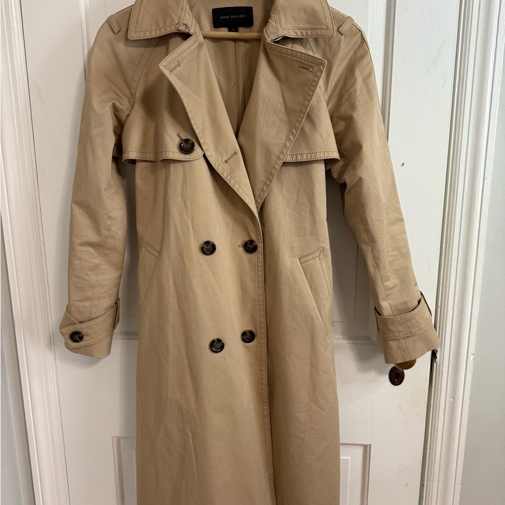 Ann Taylor Tan Trench Coat with Belt and Epaulettes
